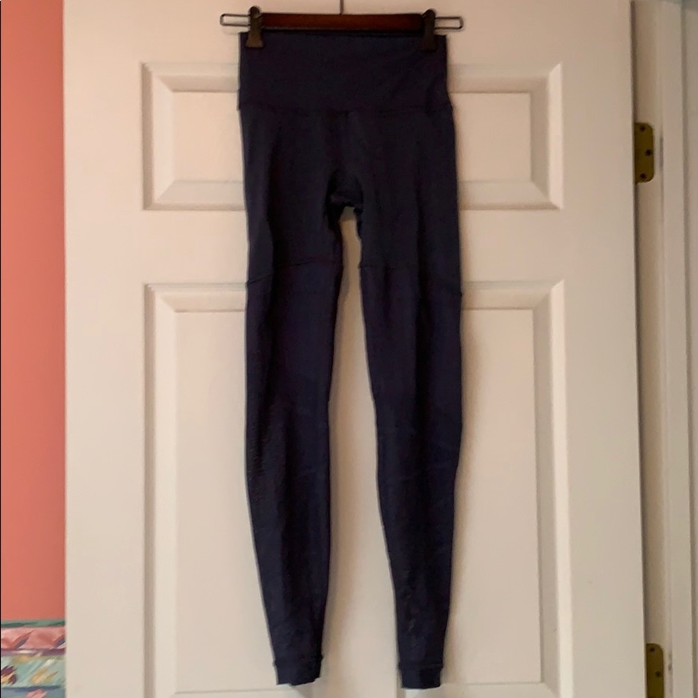 Lululemon legging with mesh design